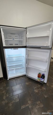 24 Meadow Street 1 North, Wallingford, CT 06492