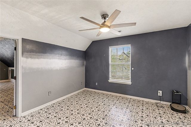 104 Blackiston Ridge Court, Clarksville, IN 47129