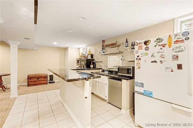 104 Blackiston Ridge Court, Clarksville, IN 47129