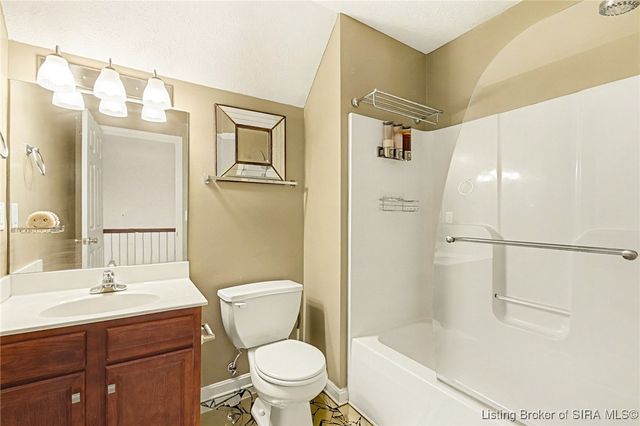 104 Blackiston Ridge Court, Clarksville, IN 47129