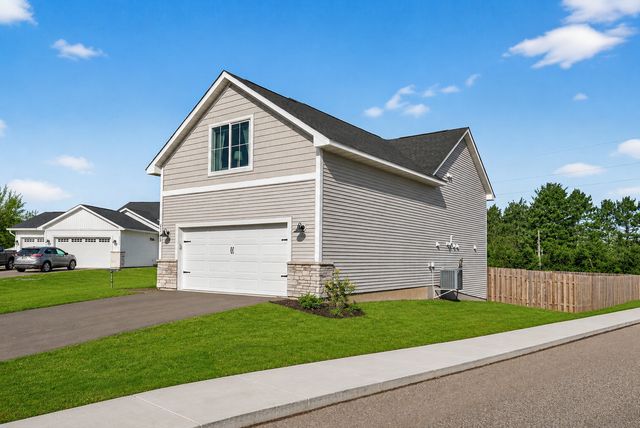 1115 Rich River Way, New Richmond, WI 54017