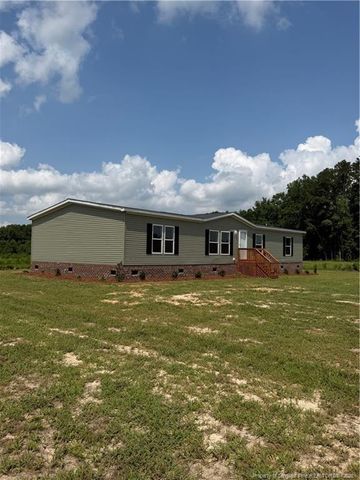 866 Roberta Road, Fairmont, NC 28340