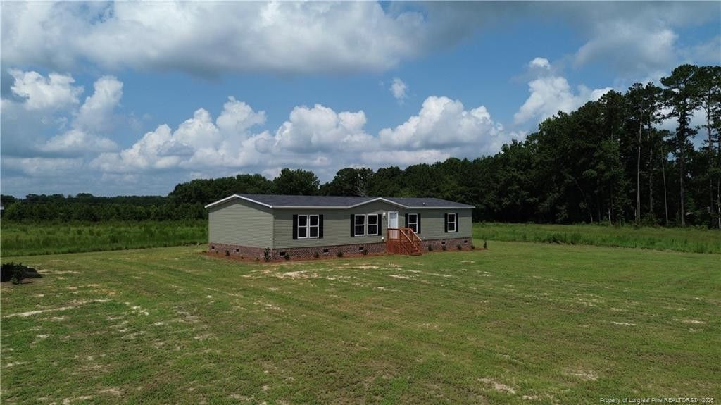 866 Roberta Road, Fairmont, NC 28340