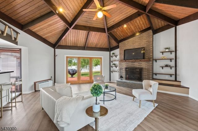 24 Cambridge Rd, South Brunswick Twp., NJ 08824