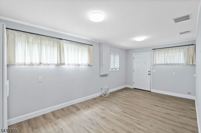 24 Cambridge Rd, South Brunswick Twp., NJ 08824