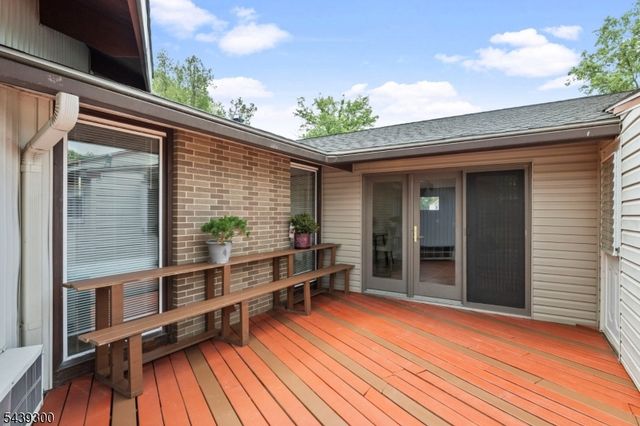 24 Cambridge Rd, South Brunswick Twp., NJ 08824