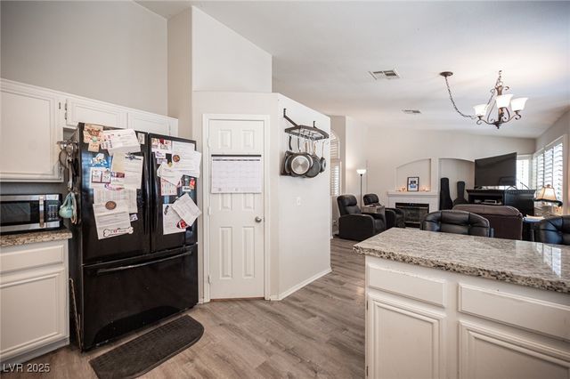 7231 Sequoia Springs Drive, Las Vegas, NV 89147