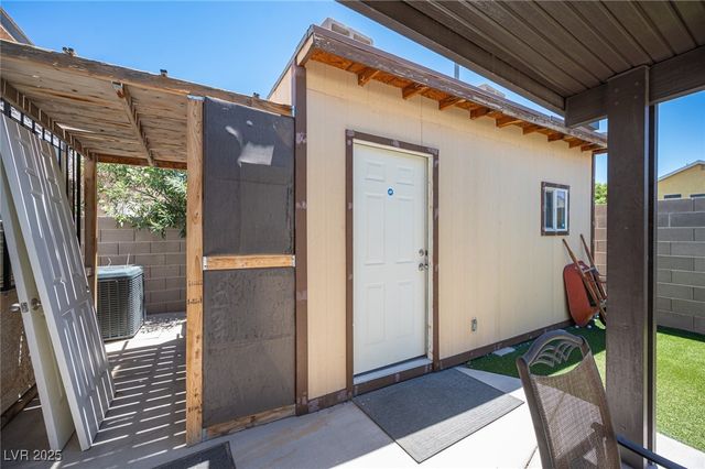 7231 Sequoia Springs Drive, Las Vegas, NV 89147