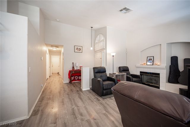 7231 Sequoia Springs Drive, Las Vegas, NV 89147