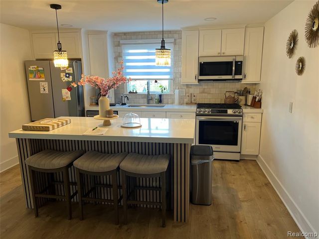 1411 Beatrice Street, Westland, MI 48186