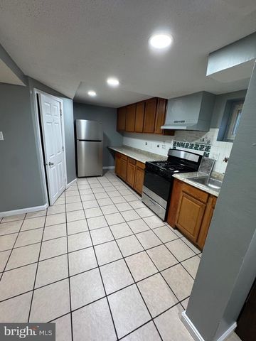 6902 VALLERY ST, Riverdale, MD 20737