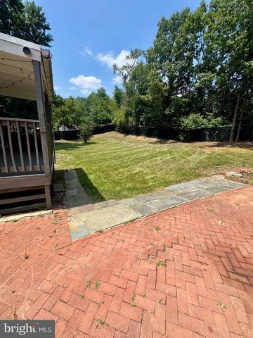 6902 VALLERY ST, Riverdale, MD 20737