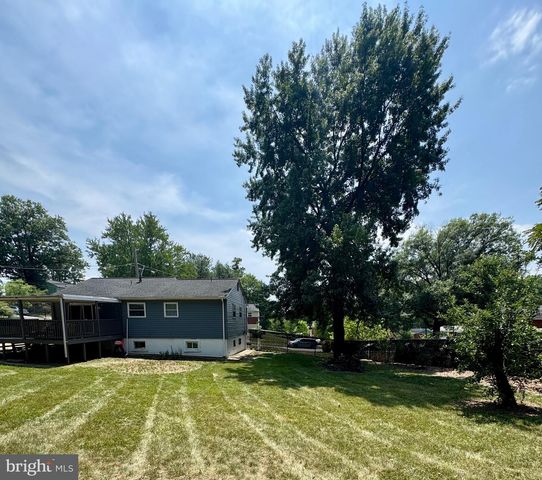 6902 VALLERY ST, Riverdale, MD 20737
