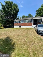 6902 VALLERY ST, Riverdale, MD 20737