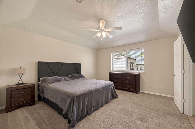 555 Shealy Street, Houston, TX 77598
