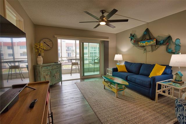 240 SANTA MARIA STREET 225, Venice, FL 34285
