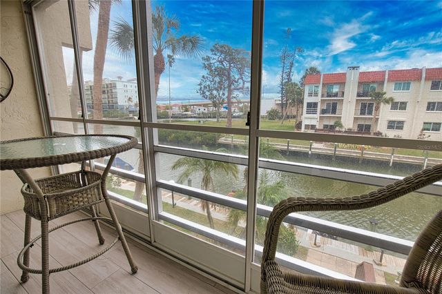 240 SANTA MARIA STREET 225, Venice, FL 34285