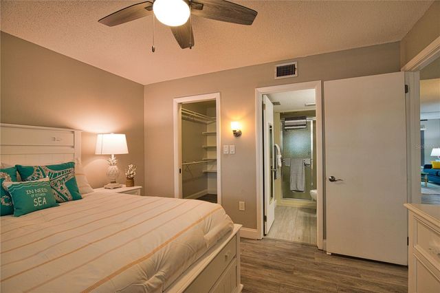 240 SANTA MARIA STREET 225, Venice, FL 34285