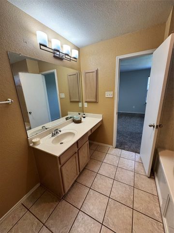 6700 Switchgrass Road, Arlington, TX 76002