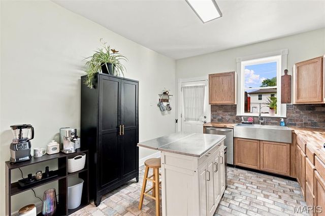 3341 Liberty Street, St Louis, MO 63111