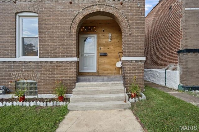 3341 Liberty Street, St Louis, MO 63111