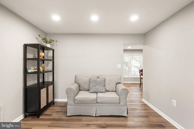 5601 CASTLEBURY CT, Burke, VA 22015