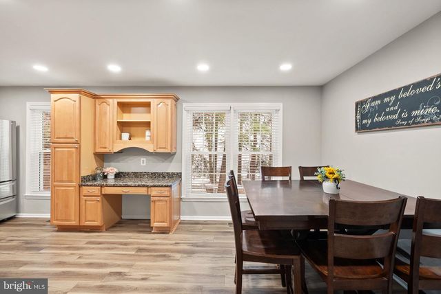 5601 CASTLEBURY CT, Burke, VA 22015