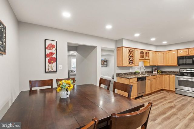 5601 CASTLEBURY CT, Burke, VA 22015