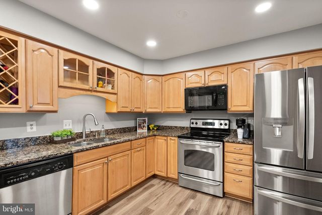 5601 CASTLEBURY CT, Burke, VA 22015