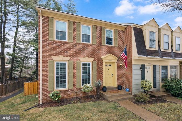 5601 CASTLEBURY CT, Burke, VA 22015