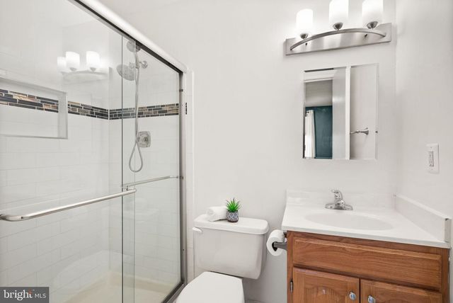 5601 CASTLEBURY CT, Burke, VA 22015