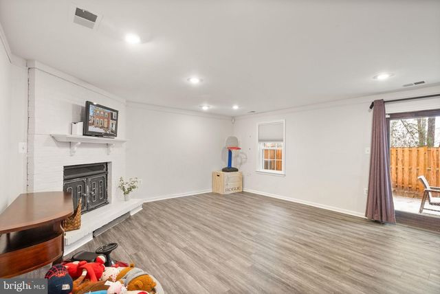 5601 CASTLEBURY CT, Burke, VA 22015