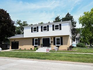 4446 Gage Avenue, Lyons, IL 60534