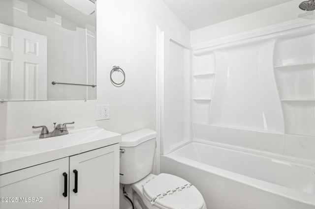 744 W Simmons Road, Tucson, AZ 85705