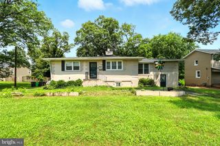 1918 CAMPBELL DR, Suitland, MD 20746