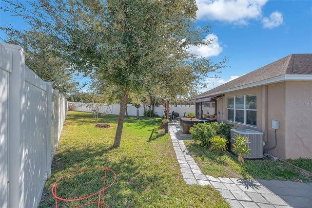 8206 WILLOW BEACH DRIVE, Riverview, FL 33578