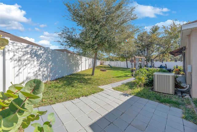 8206 WILLOW BEACH DRIVE, Riverview, FL 33578