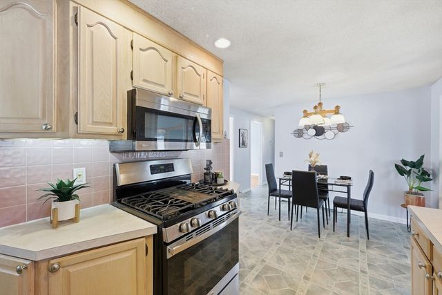 176 Silvin Road, Chicopee, MA 01013