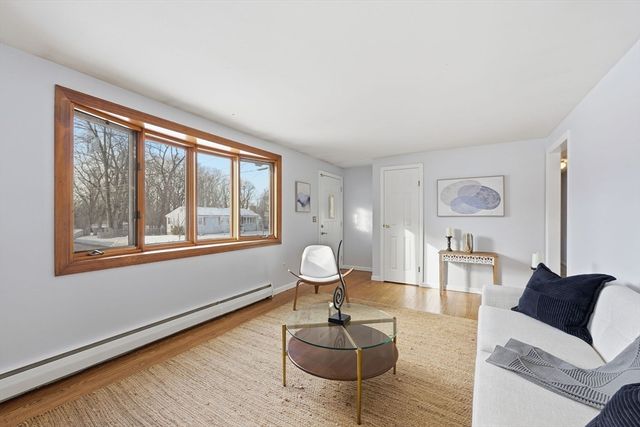 176 Silvin Road, Chicopee, MA 01013