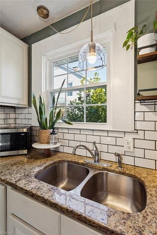 62 Randolph RD, Newport News, VA 23601