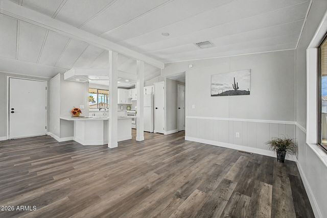 558 S DESERT VIEW Drive, Apache Junction, AZ 85120