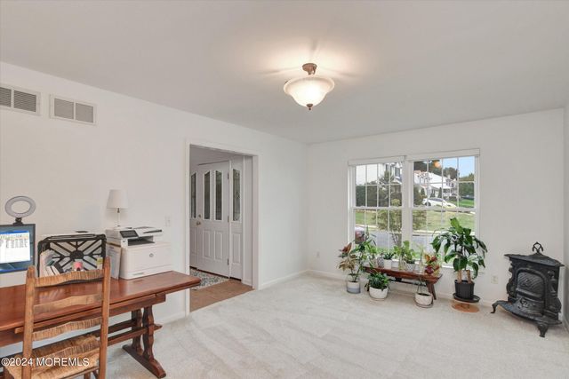 203 Conifer Crest Way, Eatontown, NJ 07724