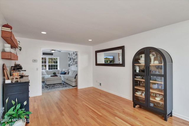 203 Conifer Crest Way, Eatontown, NJ 07724