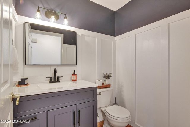 203 Conifer Crest Way, Eatontown, NJ 07724