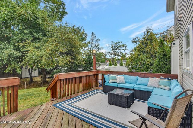 203 Conifer Crest Way, Eatontown, NJ 07724