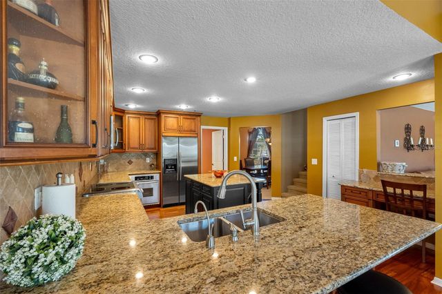 1872 EAGLE TRACE BOULEVARD, Palm Harbor, FL 34685