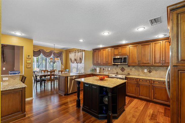 1872 EAGLE TRACE BOULEVARD, Palm Harbor, FL 34685