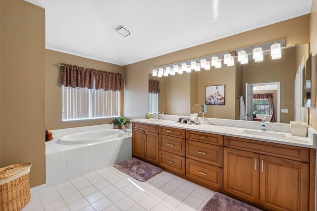 1872 EAGLE TRACE BOULEVARD, Palm Harbor, FL 34685