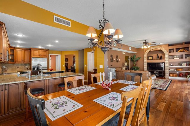 1872 EAGLE TRACE BOULEVARD, Palm Harbor, FL 34685