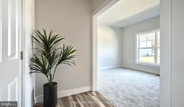 120 BLUE MOUNTAIN BLVD, Carlisle, PA 17013